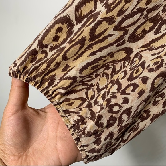Tucker Women's Leopard Print Long Sleeve 100% Silk Blouse Size Small - Picture 5 of 14
